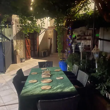 아파트 Traditional Cypriot House - Akapanou *