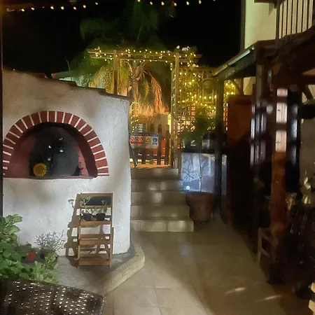 Traditional Cypriot House - Akapanou