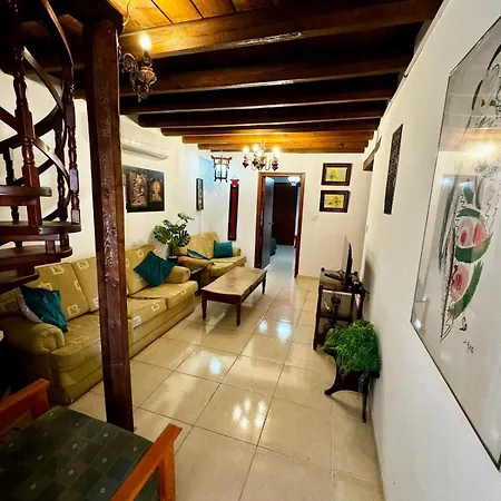 Traditional Cypriot House - Akapanou *